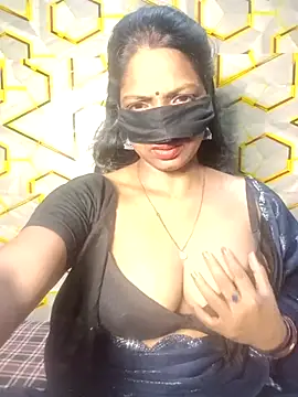 Juli 80 online show from July 1, 6:08 pm