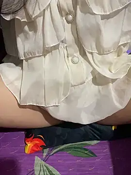 Sweet peachyy online show from May 9, 2:09 pm