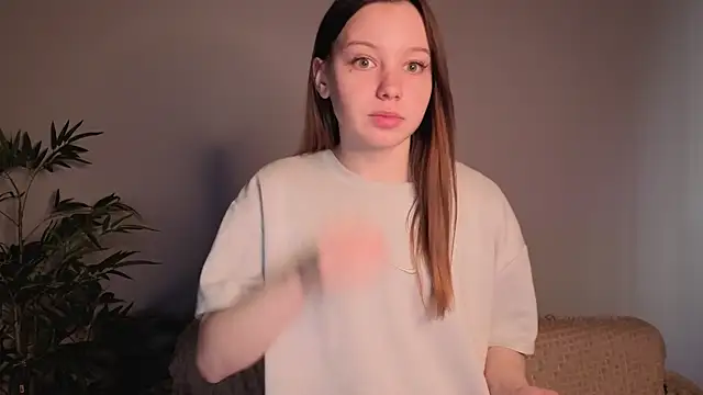 lolytaberry online show from May 20, 1:57 am