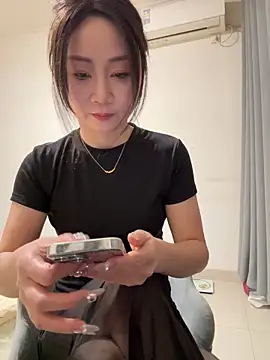 Snapshot of huihui_520 chatting on June 9, 6:14 am huihui 520 online show from June 9, 6:14 am