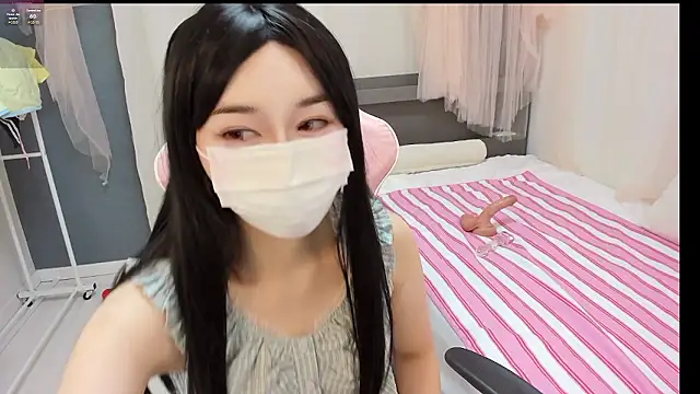 Snapshot of hyorin2 chatting on July 3, 10:44 am hyorin2 online show from July 3, 10:44 am