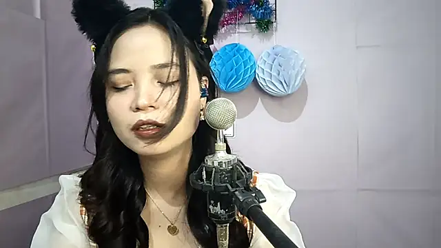 Snapshot of FerminaBoutwell chatting on May 23, 9:08 am FerminaBoutwell online show from May 23, 9:08 am