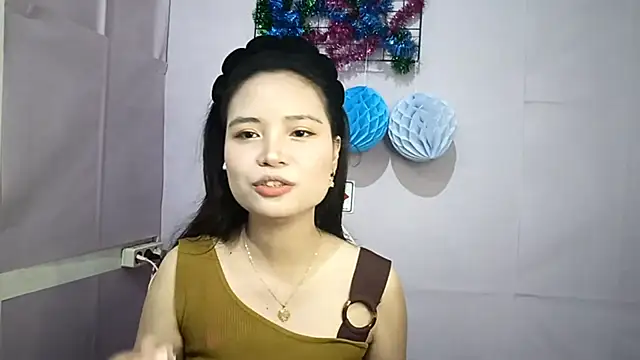 Snapshot of FerminaBoutwell chatting on June 3, 11:11 am FerminaBoutwell online show from June 3, 11:11 am