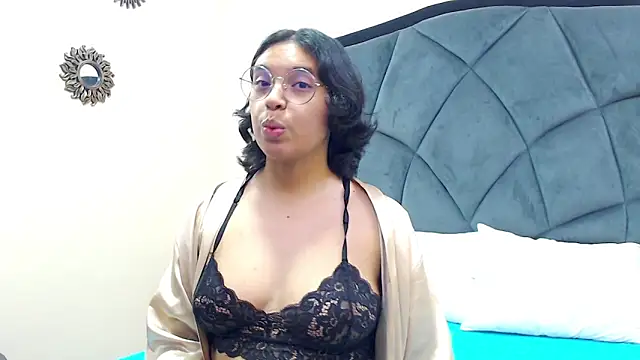 Snapshot of Emmaa_Lexx chatting on May 26, 2:20 am Emmaa Lexx online show from May 26, 2:20 am