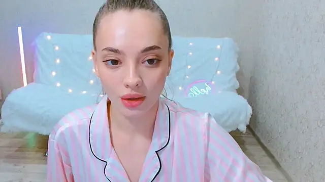 Snapshot of SiennaMia chatting on May 29, 4:57 pm SiennaMia online show from May 29, 4:57 pm