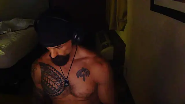Snapshot of applejaxxx chatting on July 4, 6:09 am applejaxxx online show from July 4, 6:09 am