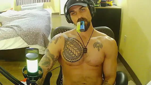 Snapshot of applejaxxx chatting on May 6, 2:32 pm applejaxxx online show from May 6, 2:32 pm
