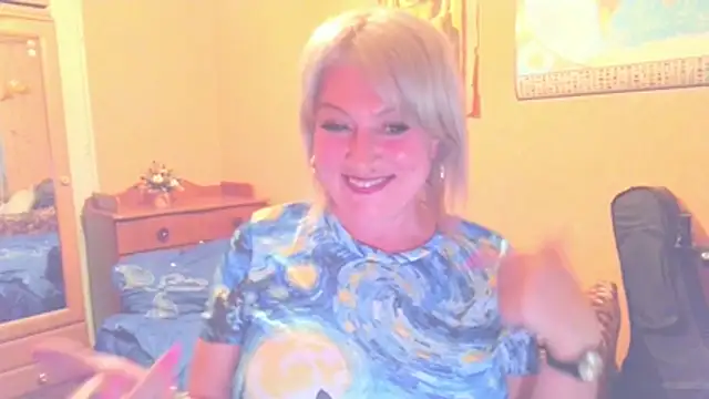 MollyyJoyy online show from May 25, 6:39 pm