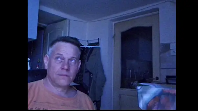 Sexycouple3518 online show from May 8, 8:01 pm