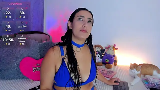 Snapshot of my__aleja chatting on May 19, 8:32 am my aleja online show from May 19, 8:32 am
