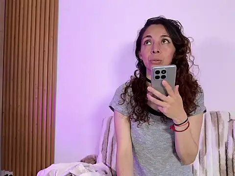 alissonandree online show from May 20, 4:59 pm