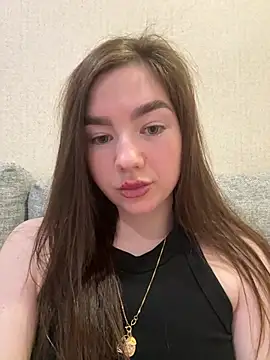 Kira711q online show from May 26, 2:04 pm