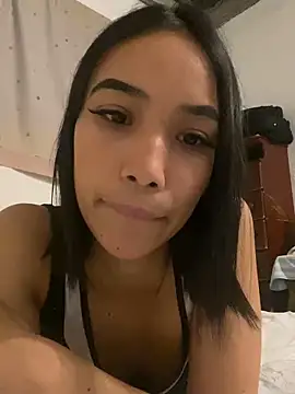 VioletDaisha online show from May 8, 4:38 am