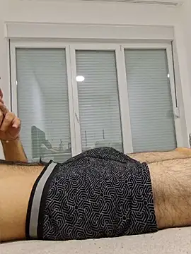 kurdishboy69 online show from May 22, 9:13 pm