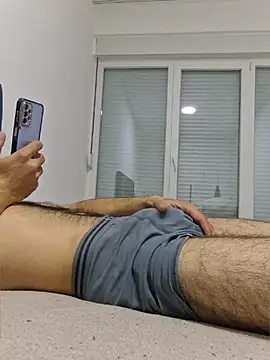 kurdishboy69 online show from May 27, 11:01 pm