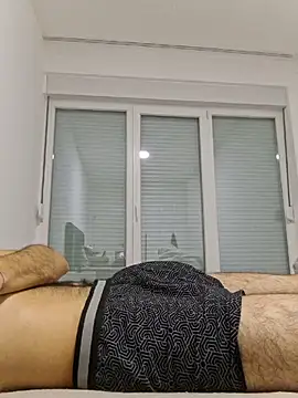 kurdishboy69 online show from May 23, 8:52 pm
