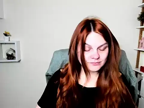 GingerKitten1 online show from June 1, 5:40 am