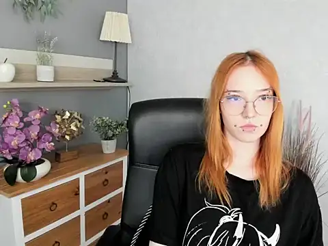 foxSonya online show from May 13, 1:18 pm