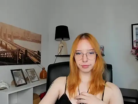 foxSonya online show from May 26, 5:38 am