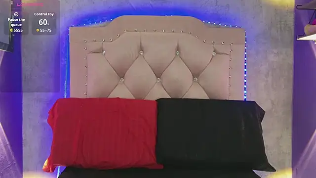 Snapshot of CamilaFlirt chatting on May 30, 7:30 pm CamilaFlirt online show from May 30, 7:30 pm