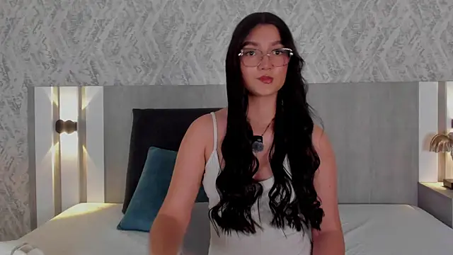 Vaalentina Lux online show from June 1, 3:22 pm