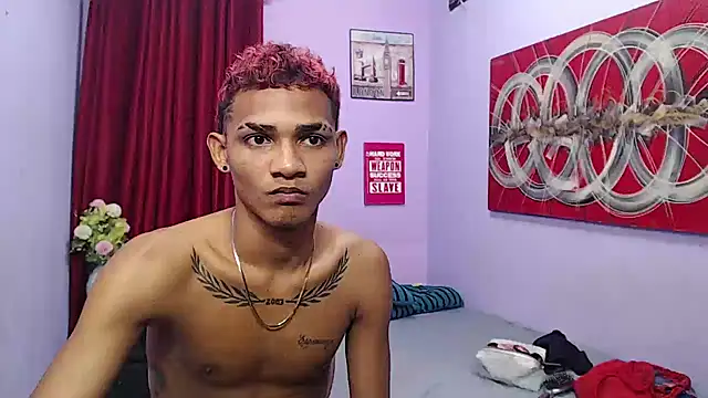 Snapshot of black_twinks chatting on July 9, 2:56 am black twinks online show from July 9, 2:56 am