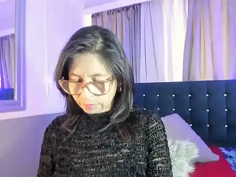 lena gray online show from June 2, 4:07 pm