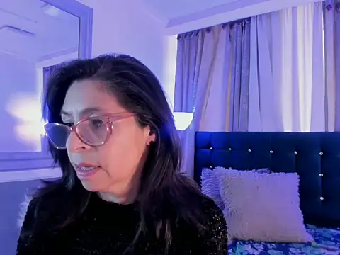 lena gray online show from June 19, 1:06 pm