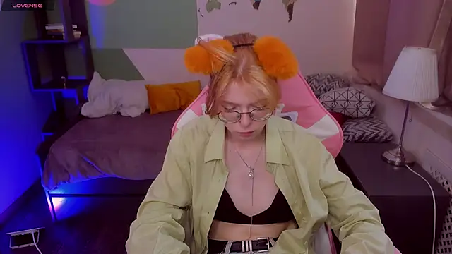 FoxxyyPolly online show from June 20, 5:34 am