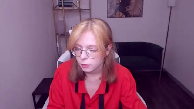 FoxxyyPolly online show from May 16, 6:23 am