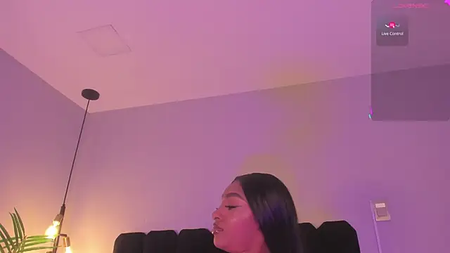 Snapshot of PeytonRouse1 chatting on August 4, 8:02 pm PeytonRouse1 online show from August 4, 8:02 pm