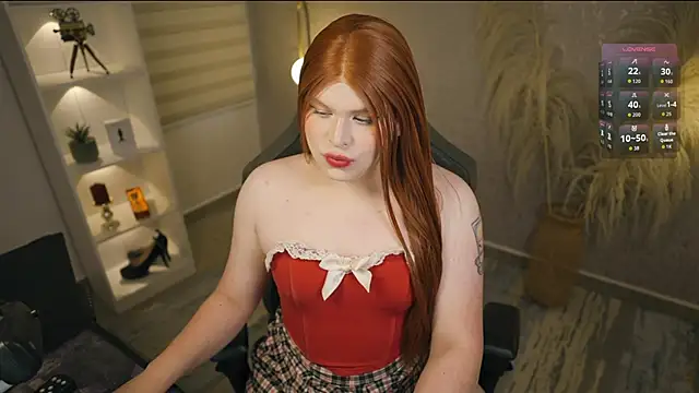 Kessia  online show from June 3, 1:45 pm