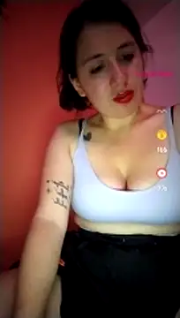 Annie loveer online show from July 6, 3:57 am