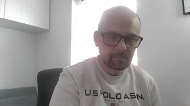 NakedAndrewHot online show from May 15, 12:58 pm