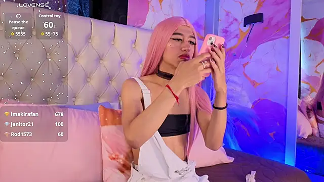 Snapshot of Luna_Sissy_ chatting on June 15, 8:52 pm Luna Sissy online show from June 15, 8:52 pm
