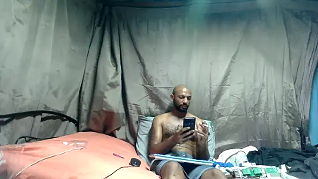 Camodick online show from April 13, 8:35 pm