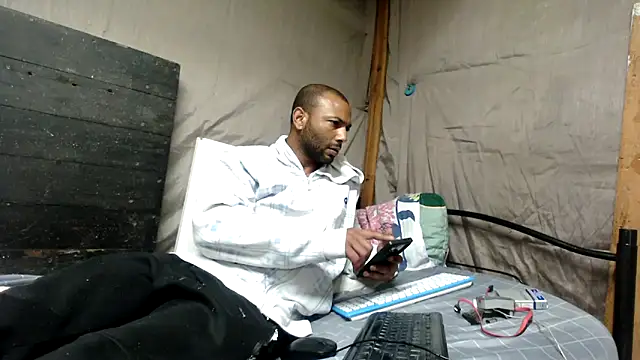 Camodick online show from May 22, 11:03 pm