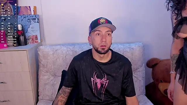 couplevibes  online show from June 27, 3:23 am