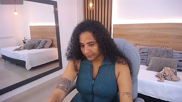 alexa forbes  online show from May 13, 2:18 am