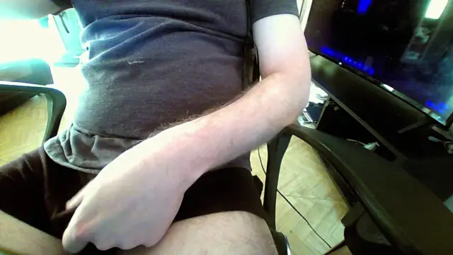 berlover1 online show from May 25, 2:38 pm