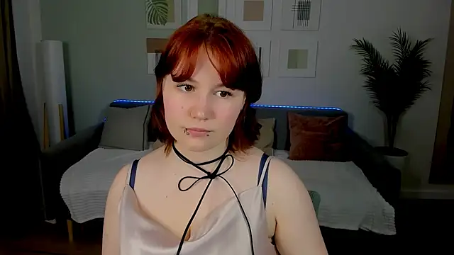 MiaLacrice online show from May 20, 4:31 am
