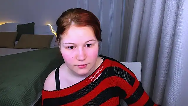 MiaLacrice online show from June 7, 3:34 am