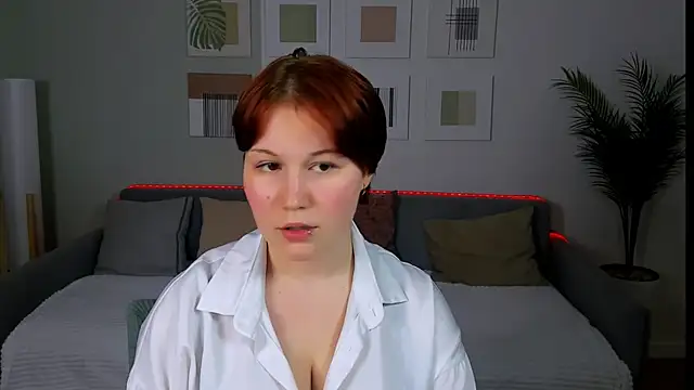 MiaLacrice online show from May 30, 7:19 pm