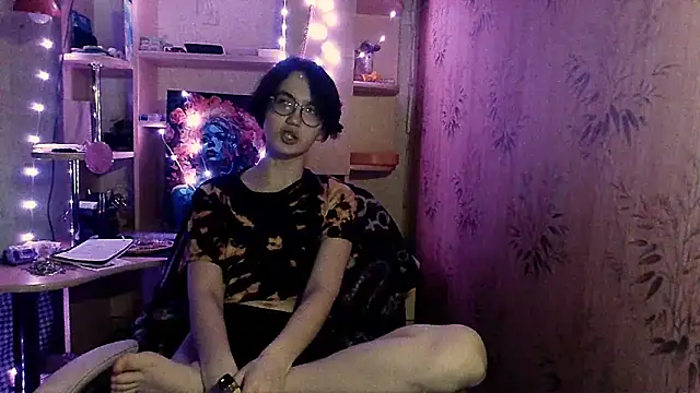 Alessa Kiss online show from May 11, 4:04 pm