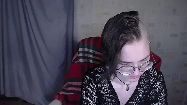 Alessa Kiss online show from June 10, 1:56 pm