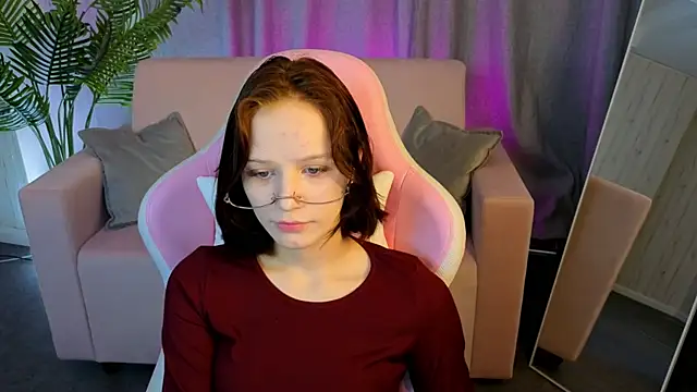 AliceJohansone online show from May 15, 1:36 am