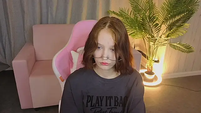 AliceJohansone online show from May 24, 1:27 am