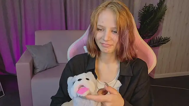 AliceJohansone online show from June 21, 1:33 am