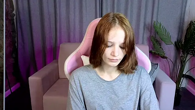 AliceJohansone online show from June 27, 1:44 am
