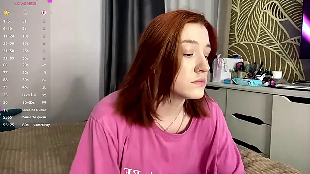 EwaDerobertis online show from June 6, 2:33 pm